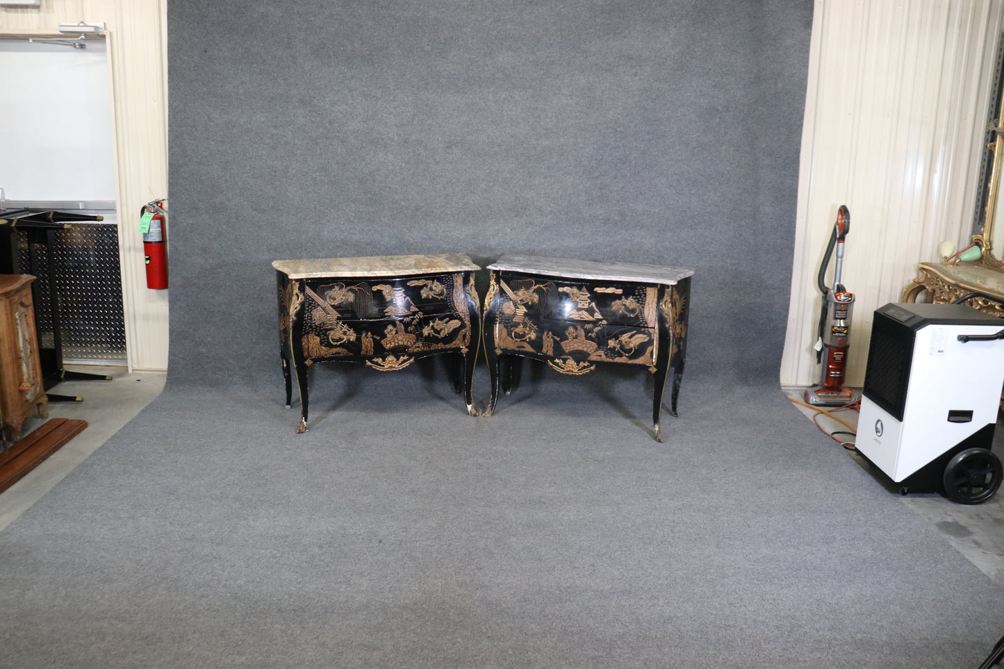 Rare Pair Coromandel Carved Lacquer Mable Top French Louis XV Style Commodes