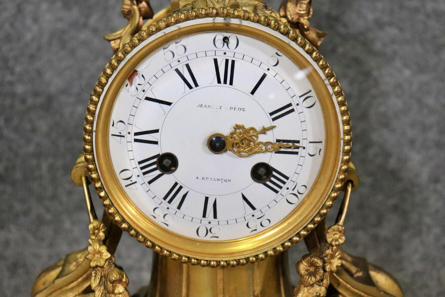 Beautiful French Bronze Antique Mantle Desk Clock