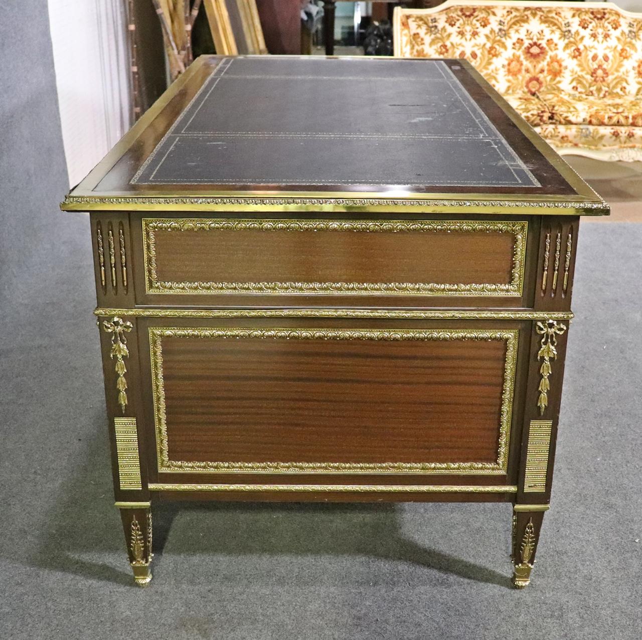 Fine Quality French Louis XVI Bronze Mounted Leather Top Executive Desk