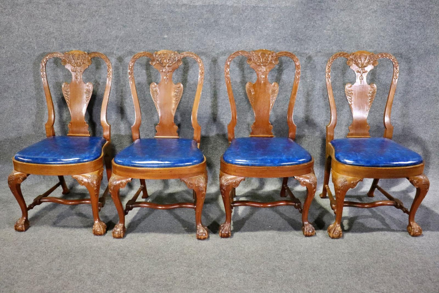 Set 10 Custom-Made Solid Walnut Georgian Carved Dining Chairs Manner of Gillows