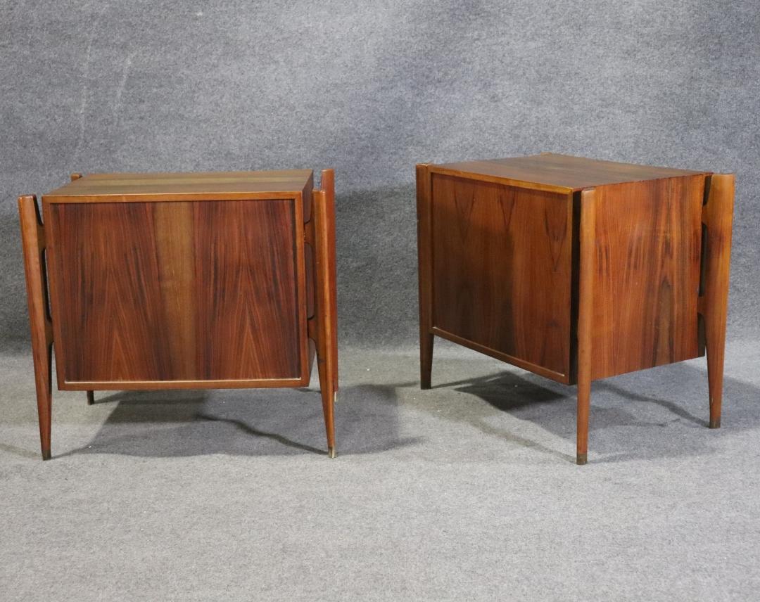 Rare Pair of Wlliam Hinn Figured Walnut Mid Century Modern Nightstands