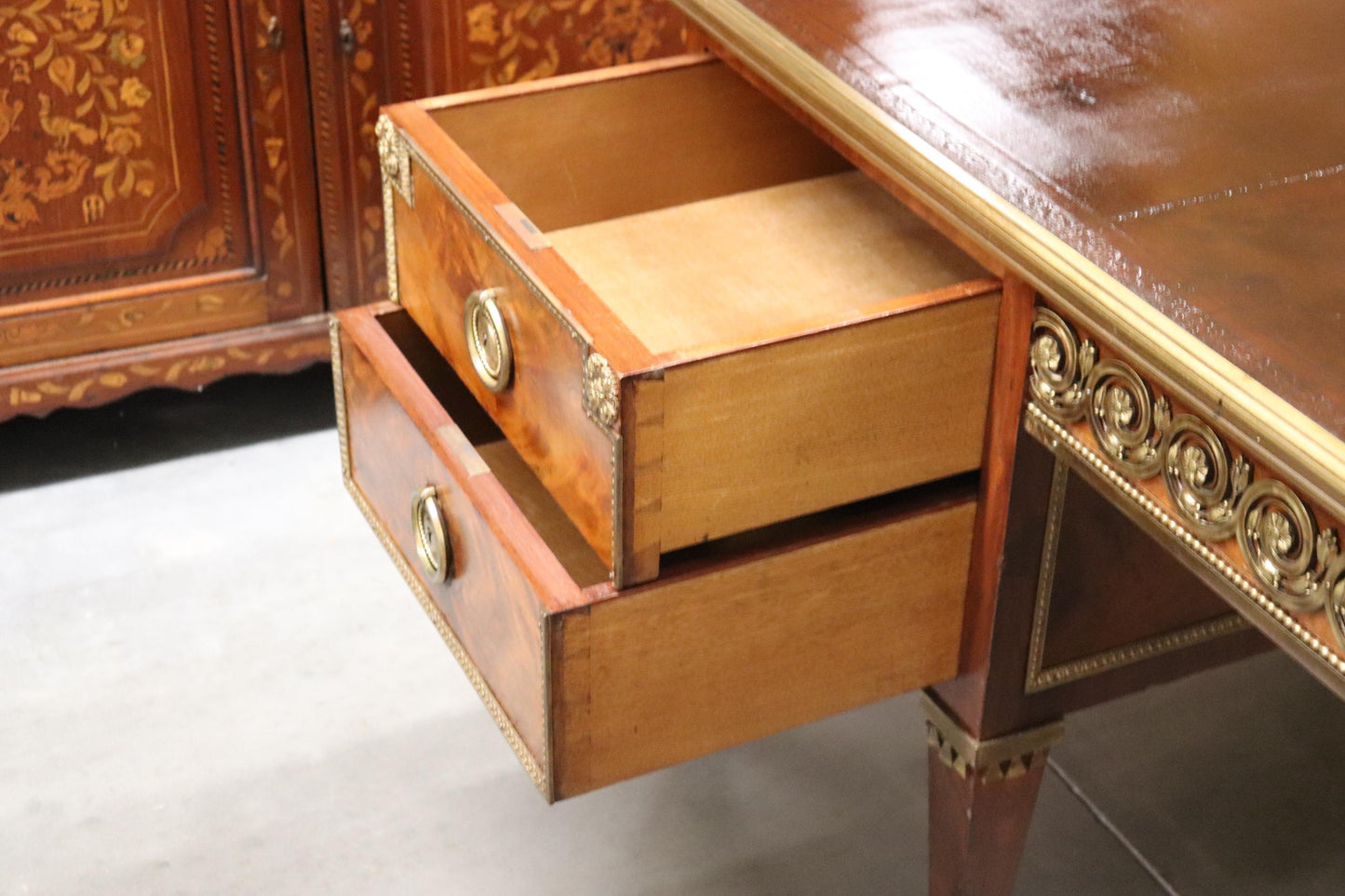 Rare Flame Mahogany Bronze Mounted Leather Top Francois Linke Desk Bureau Plat