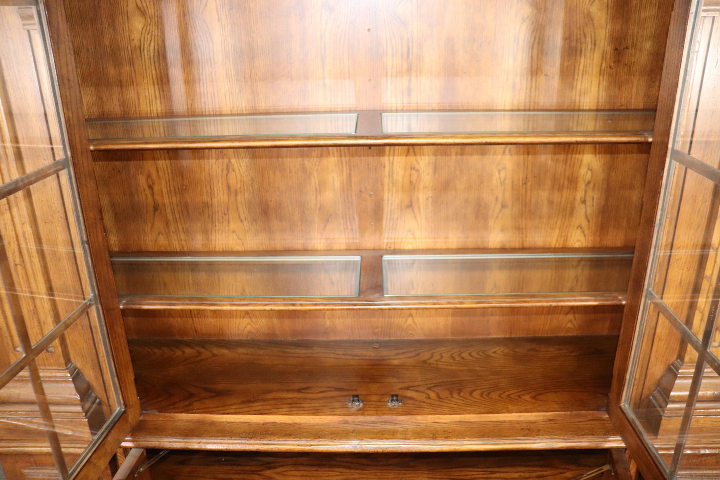 Grand Georgian Style Solid Oak Baker China Cabinet Bookcase Breakfront