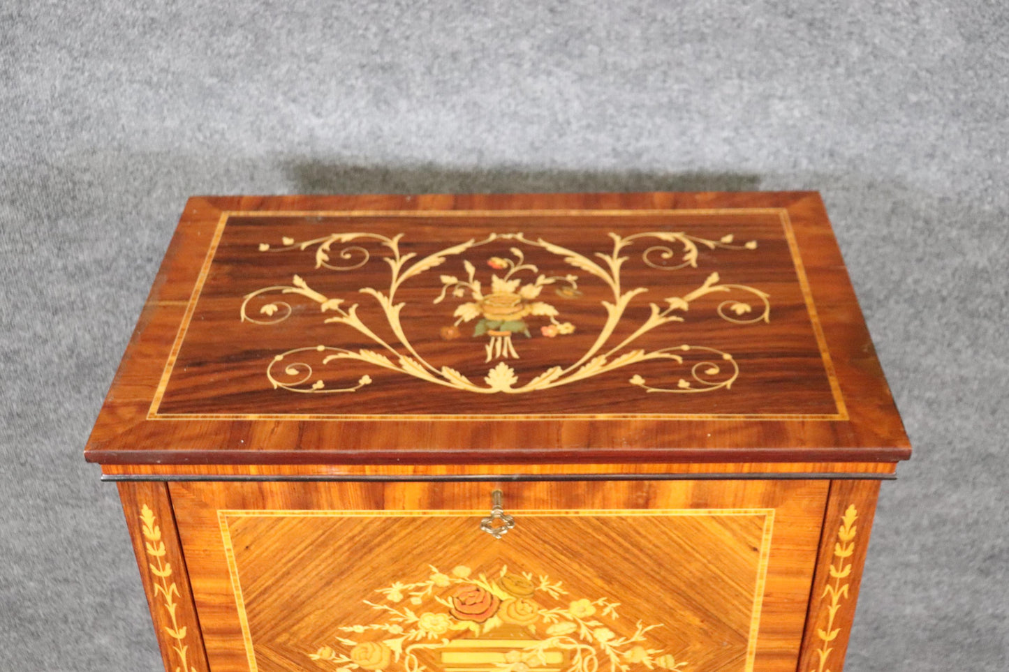 Rare Italian Marquetry Dry Martini Liquor Bar Cabinet Circa 1960