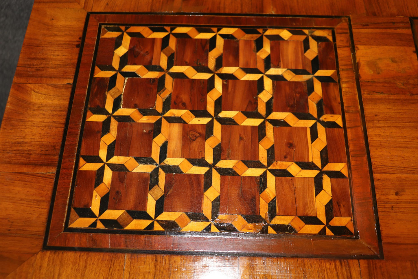 Rare Italian Inlaid 18th Century Olivewood and Rosewood Games Table Circa 1780