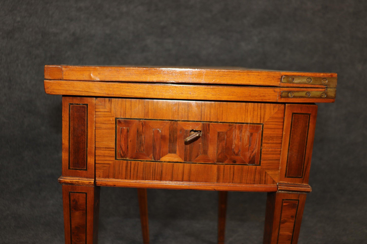 Rare Italian Inlaid 18th Century Olivewood and Rosewood Games Table Circa 1780