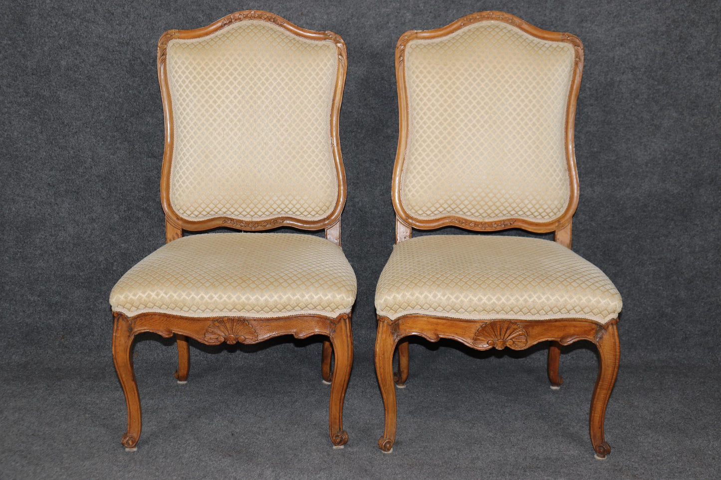 Pair of Antique 1790s Era French Carved Oak Period Louis XV Side Chairs