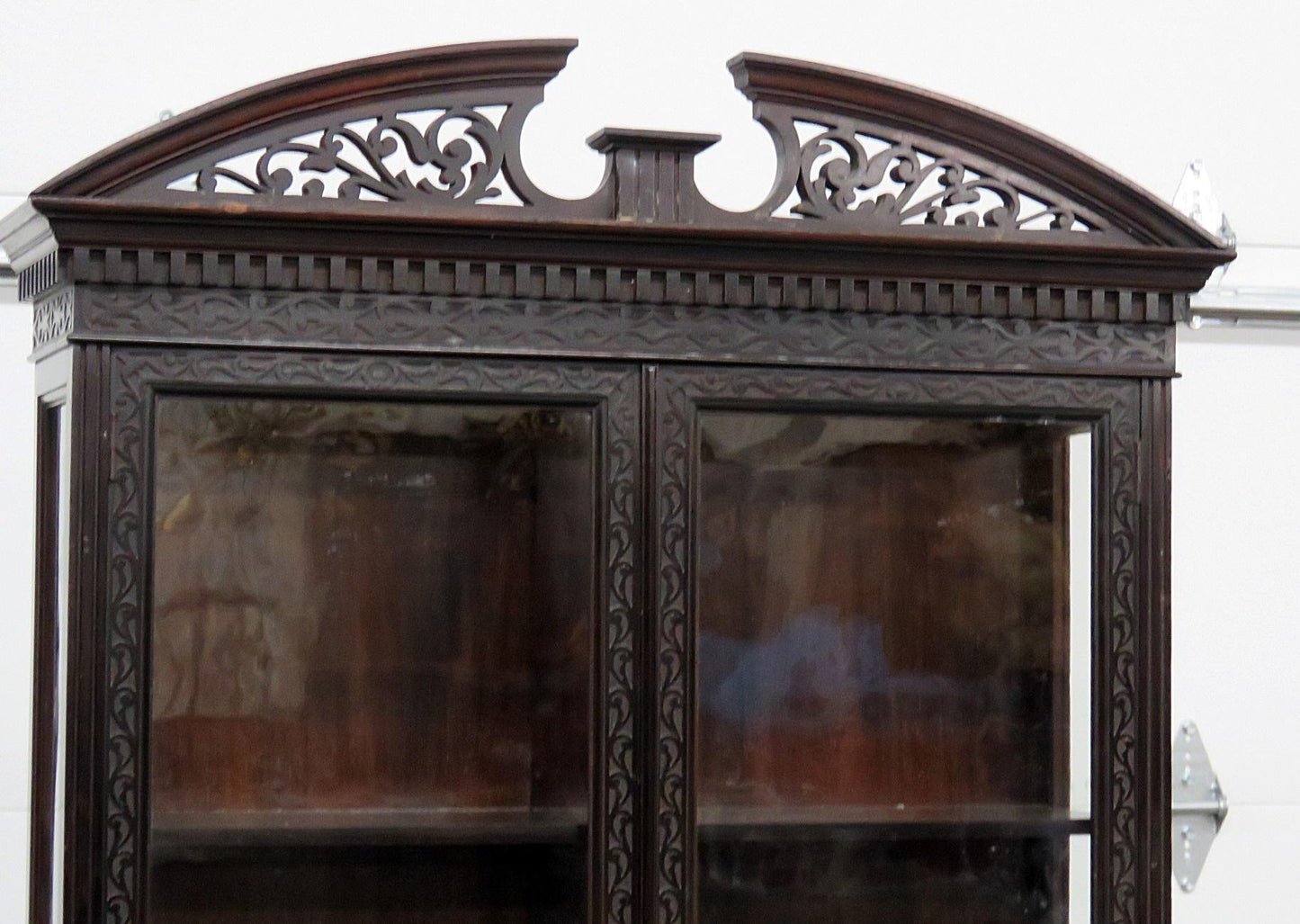 English Mahogany Collectors or Jewelry Display Cabinet C1890s