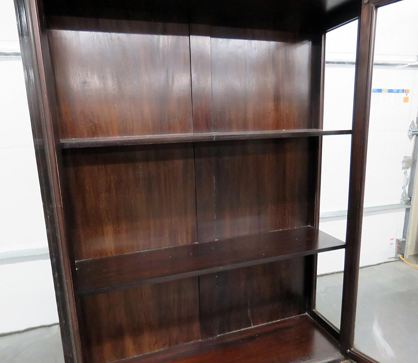 English Mahogany Collectors or Jewelry Display Cabinet C1890s