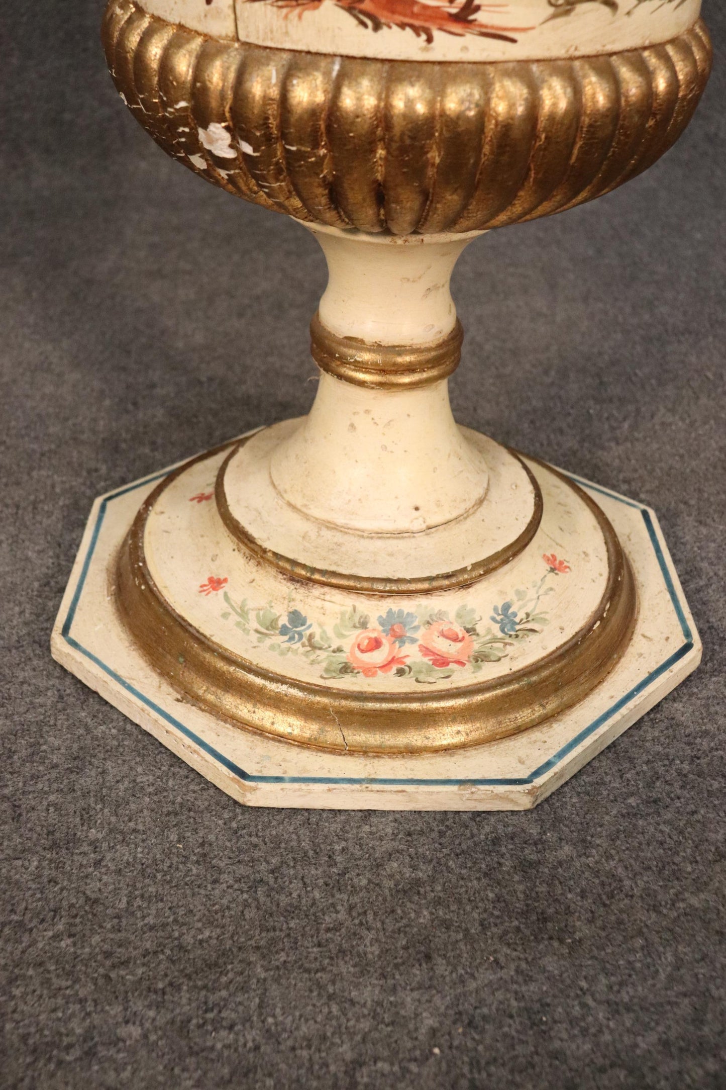 Beautiful Hand-Painted Venetian Italian Urn Form Pedestal, circa 1940s