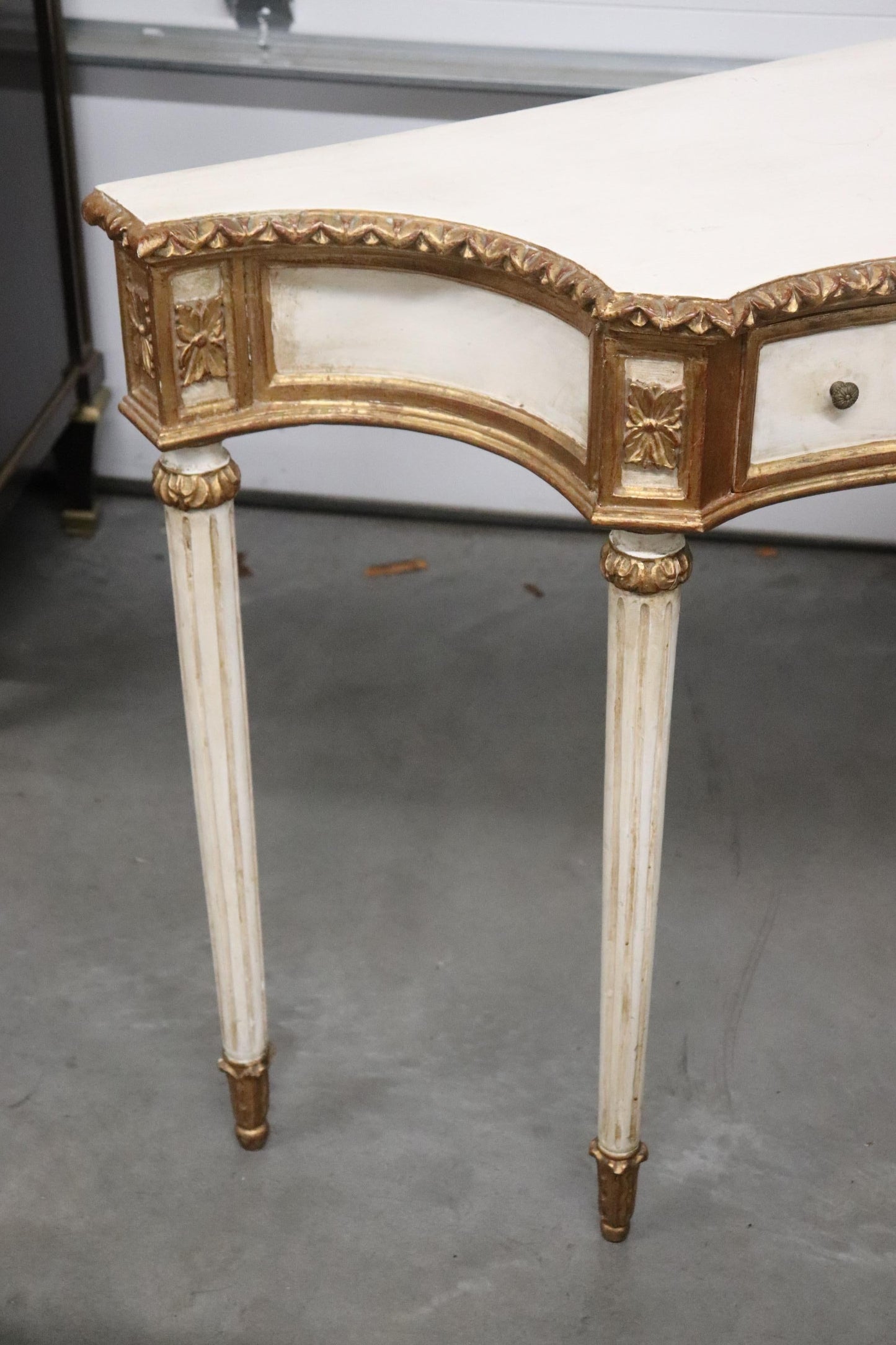 Antique White Painted and Gilded Florentine Italian Console Table, circa 1940s