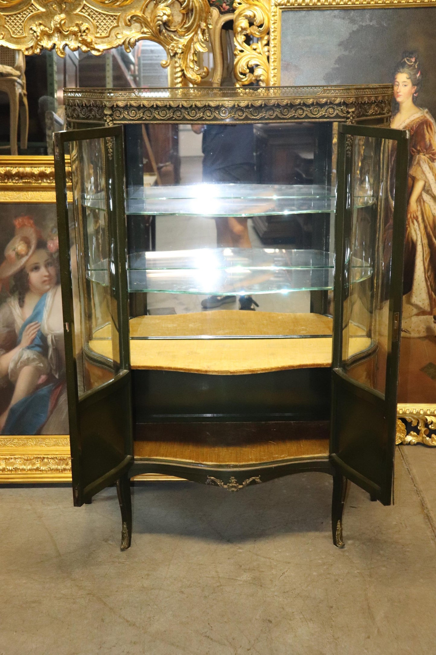 Dark Green Vernis Martin Painted French Bronze Mounted Vitrine, circa 1920