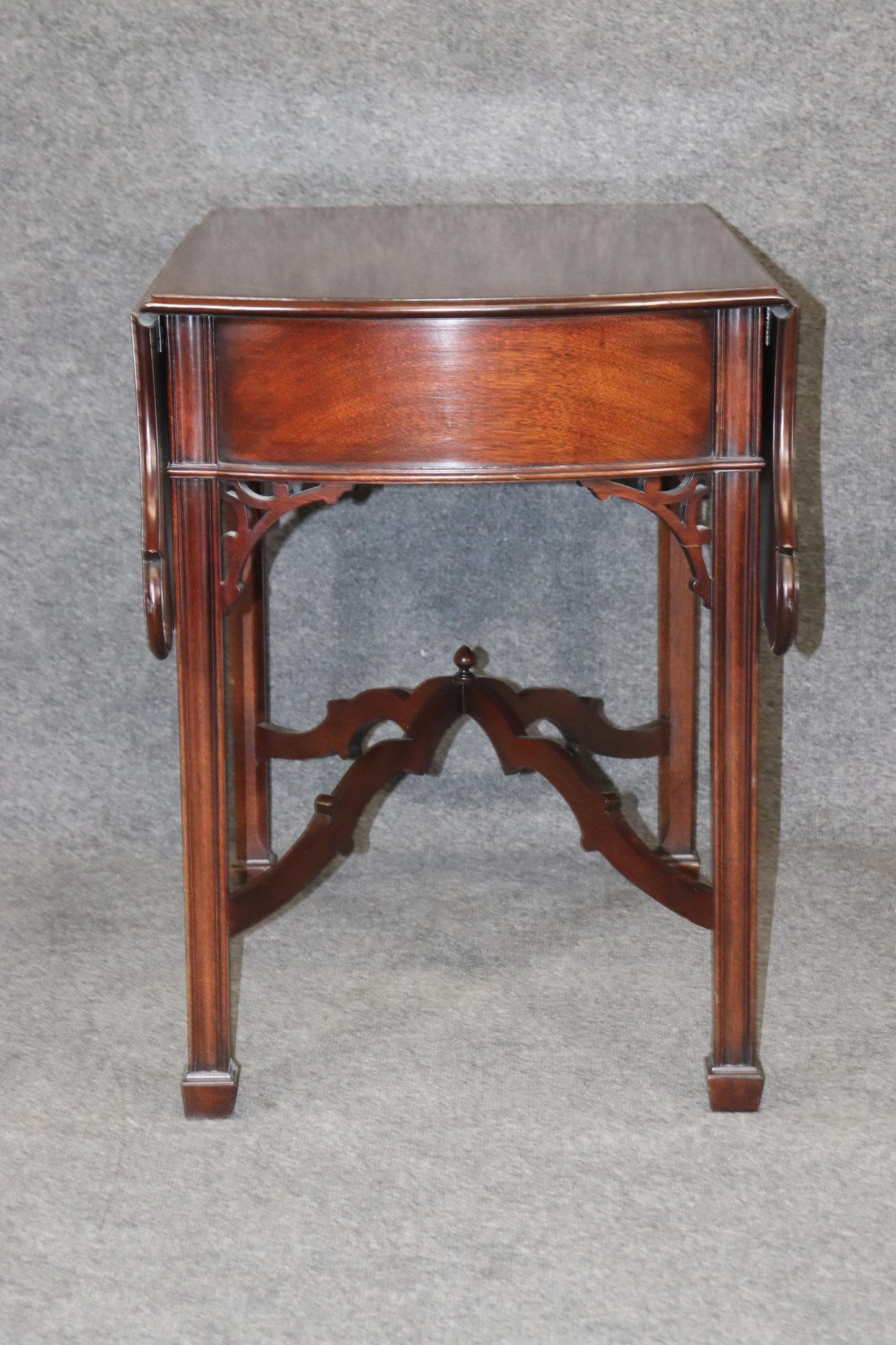 Solid Mahogany Kindel Winterthur Collection Chippendale Drop Leaf Table