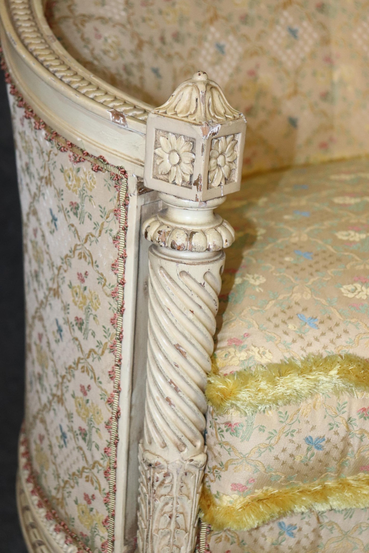 Superb Quality Painted French Louis XVI Settee with Wedgwood Plaque, circa 1900