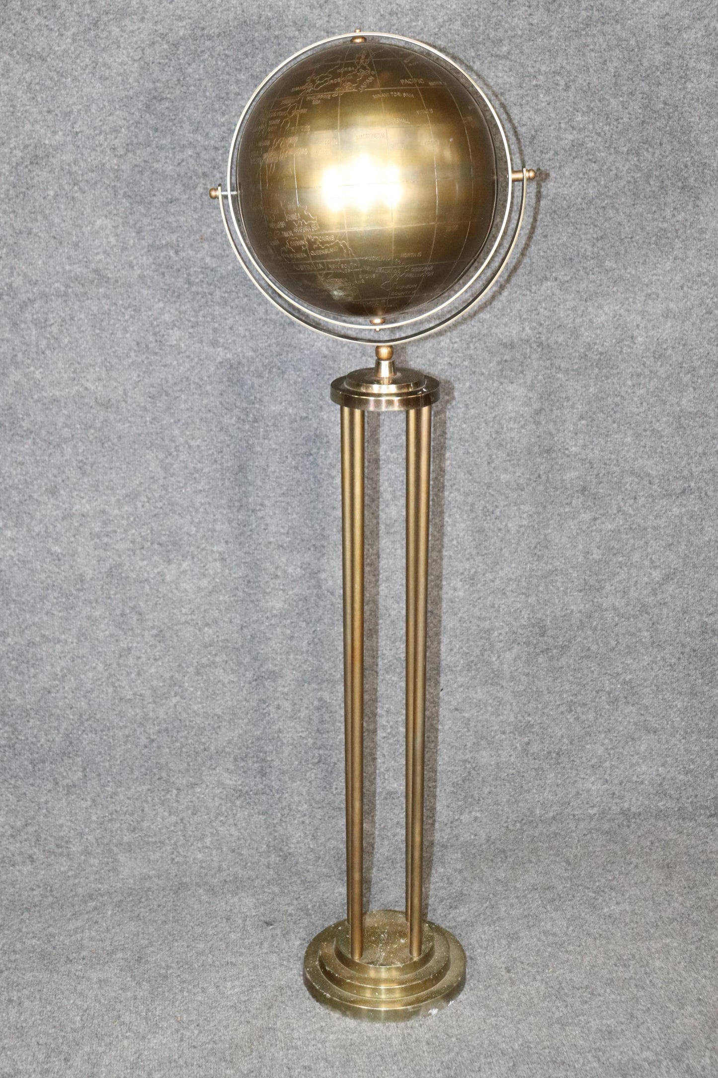 Mid-Century Modern Brass World Globe Sculpture, circa 1970