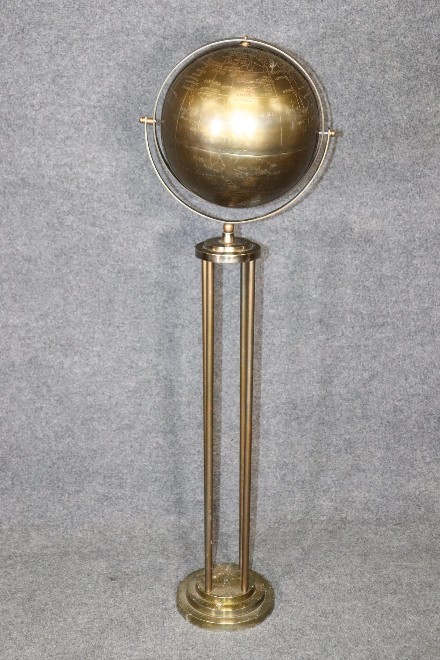 Mid-Century Modern Brass World Globe Sculpture, circa 1970