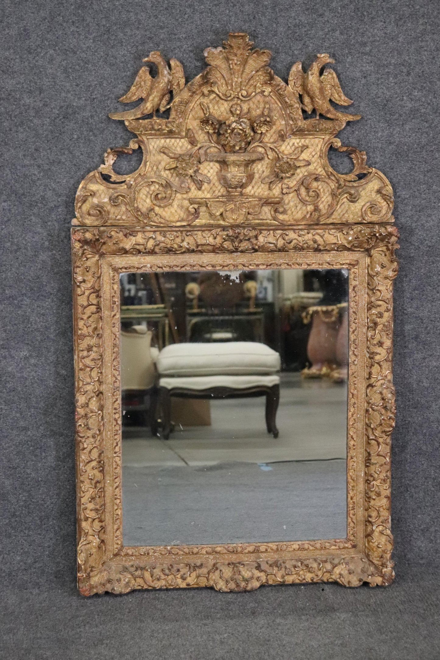 Very Rare early 18th Century Period French Louis XIV Giltwood Mirror with Birds