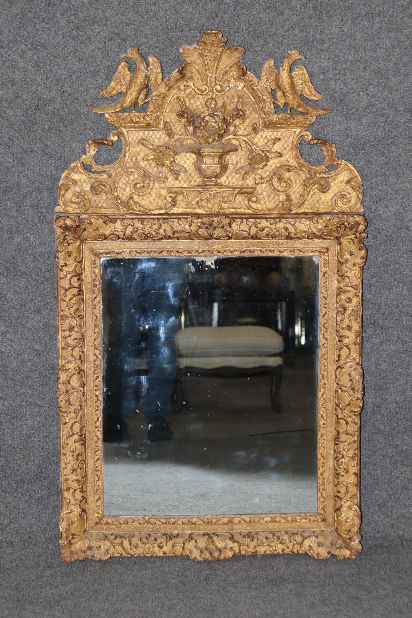 Very Rare early 18th Century Period French Louis XIV Giltwood Mirror with Birds