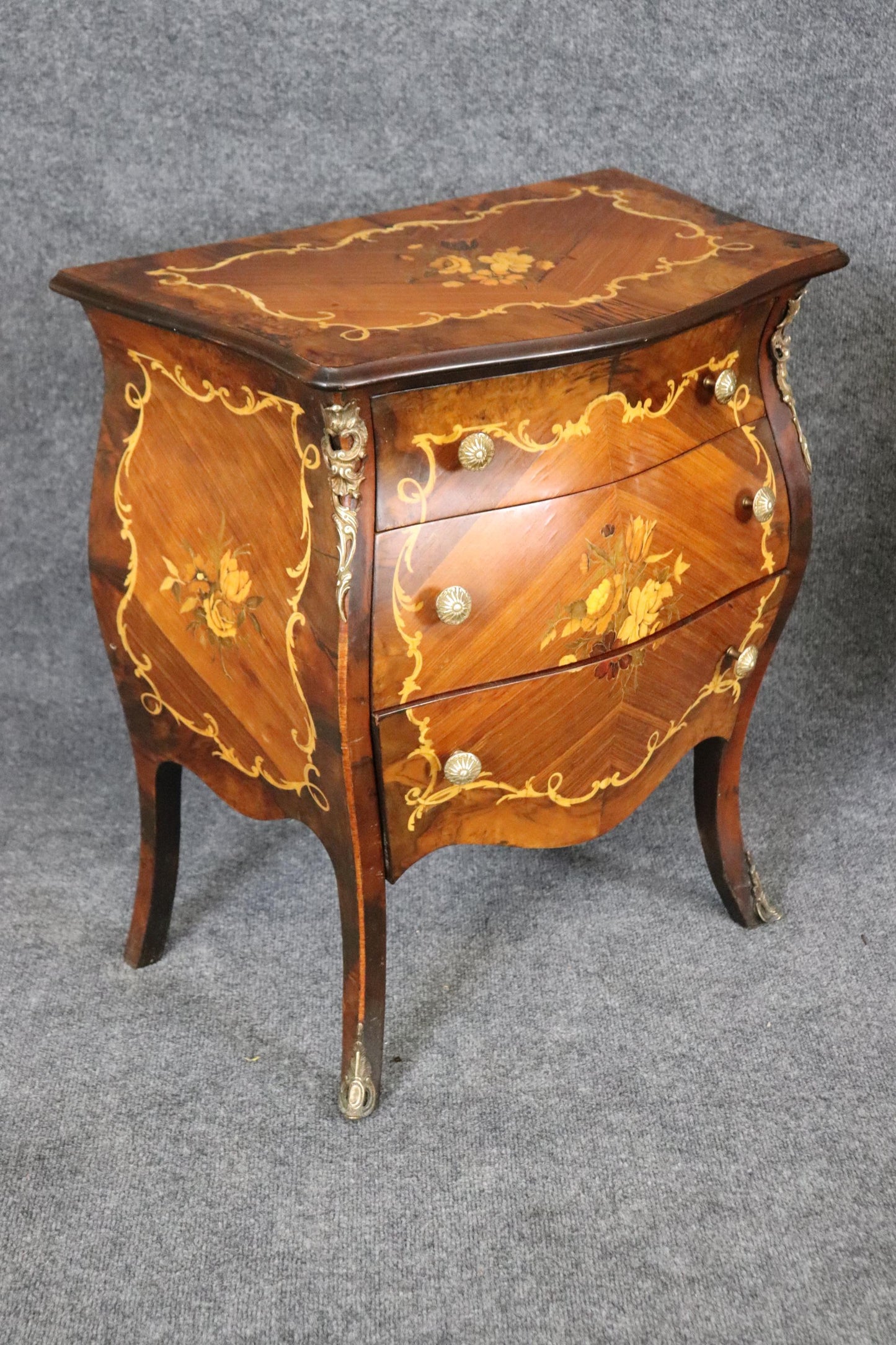 Pair of Inlaid Italian Bombe Night Stands Commodes Circa 1940