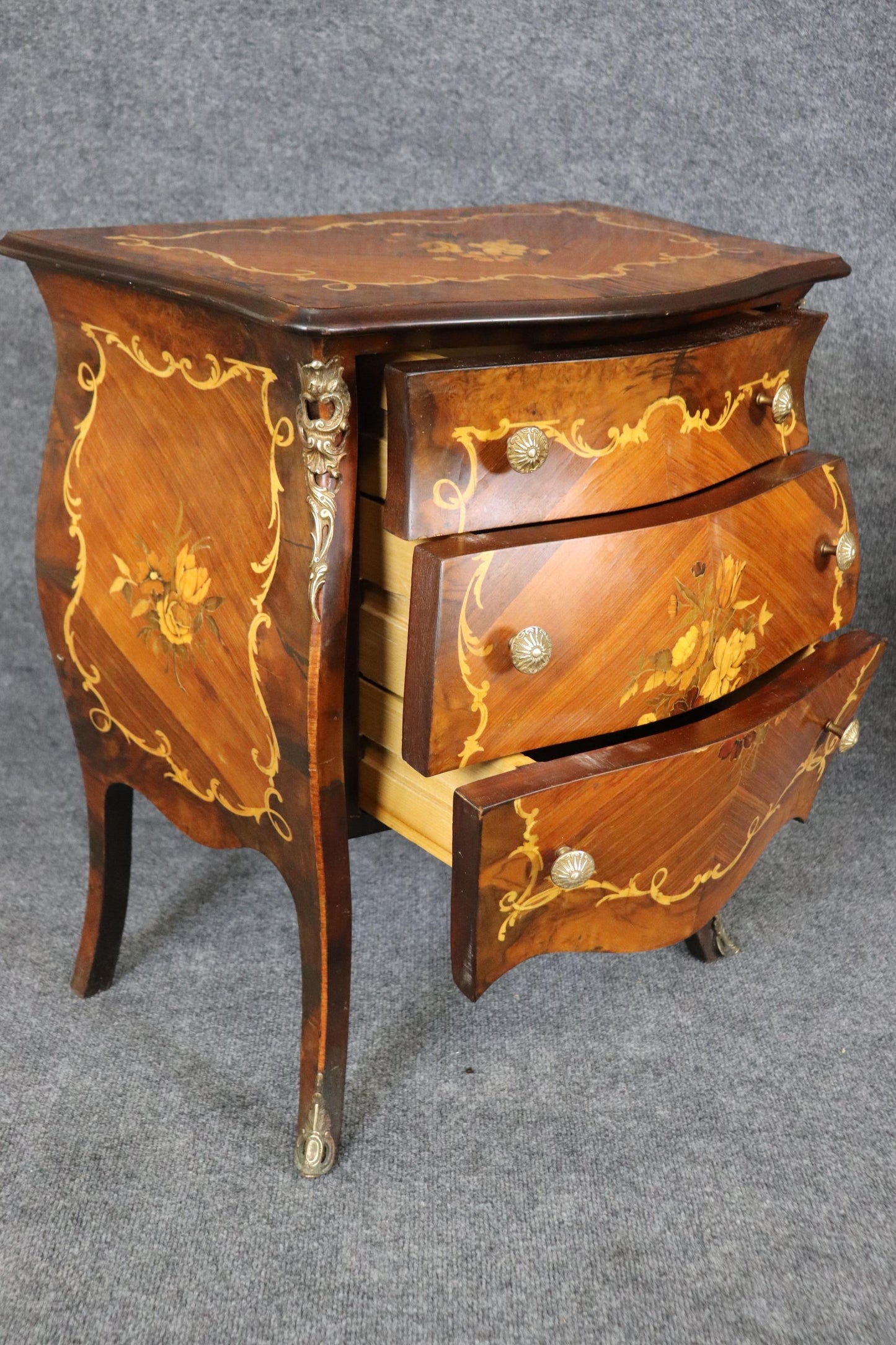 Pair of Inlaid Italian Bombe Night Stands Commodes Circa 1940