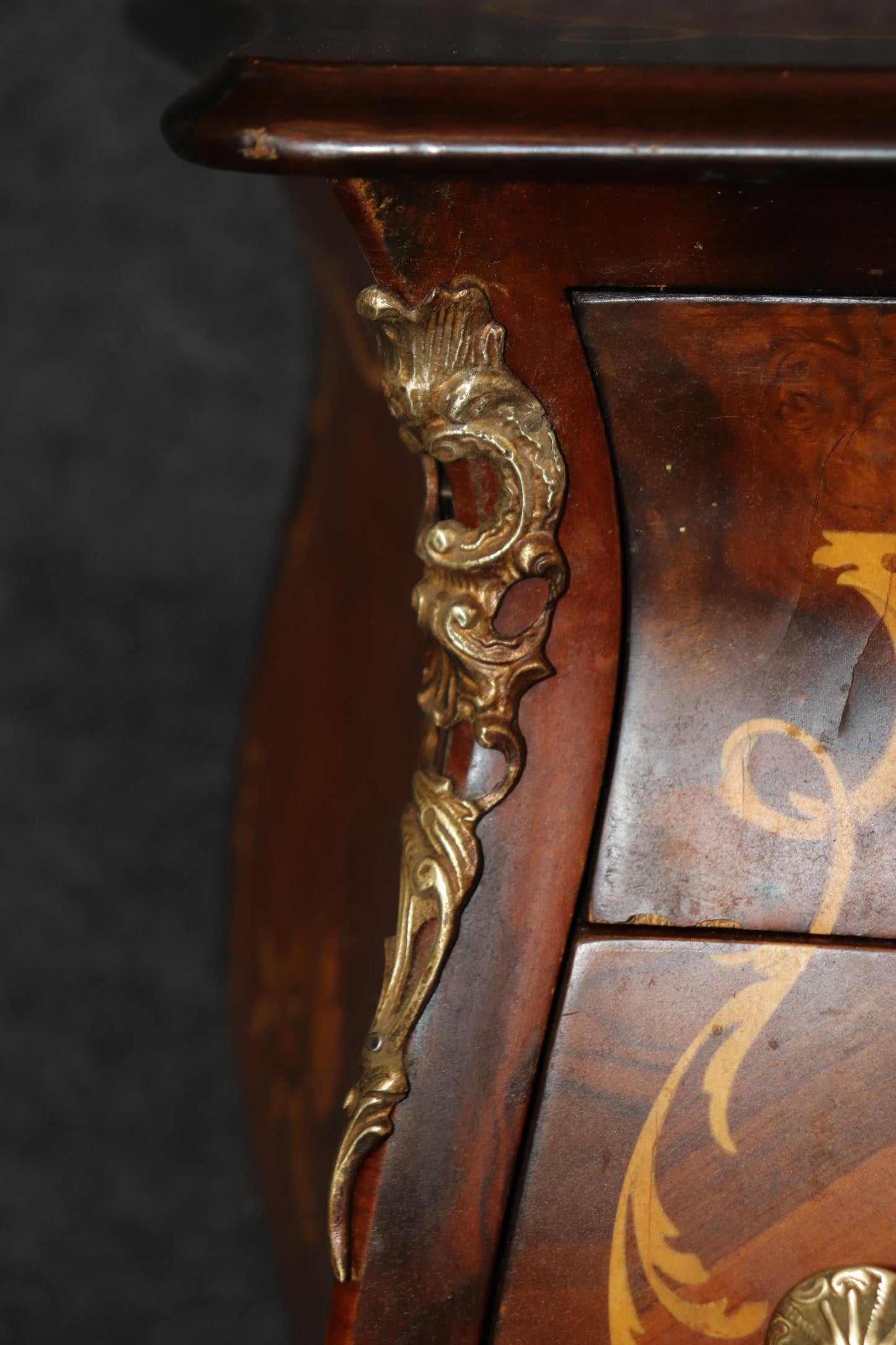 Pair of Inlaid Italian Bombe Night Stands Commodes Circa 1940