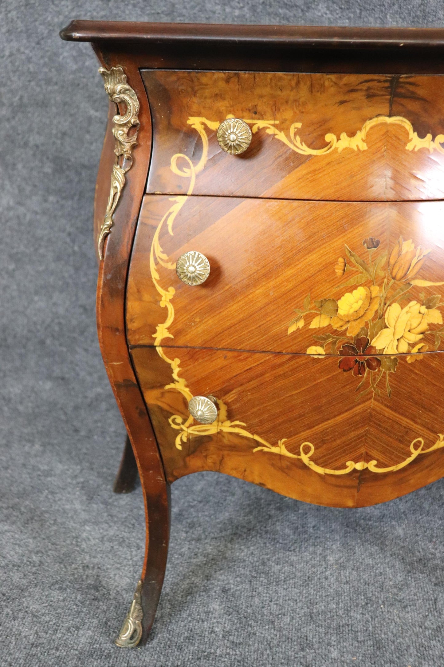 Pair of Inlaid Italian Bombe Night Stands Commodes Circa 1940