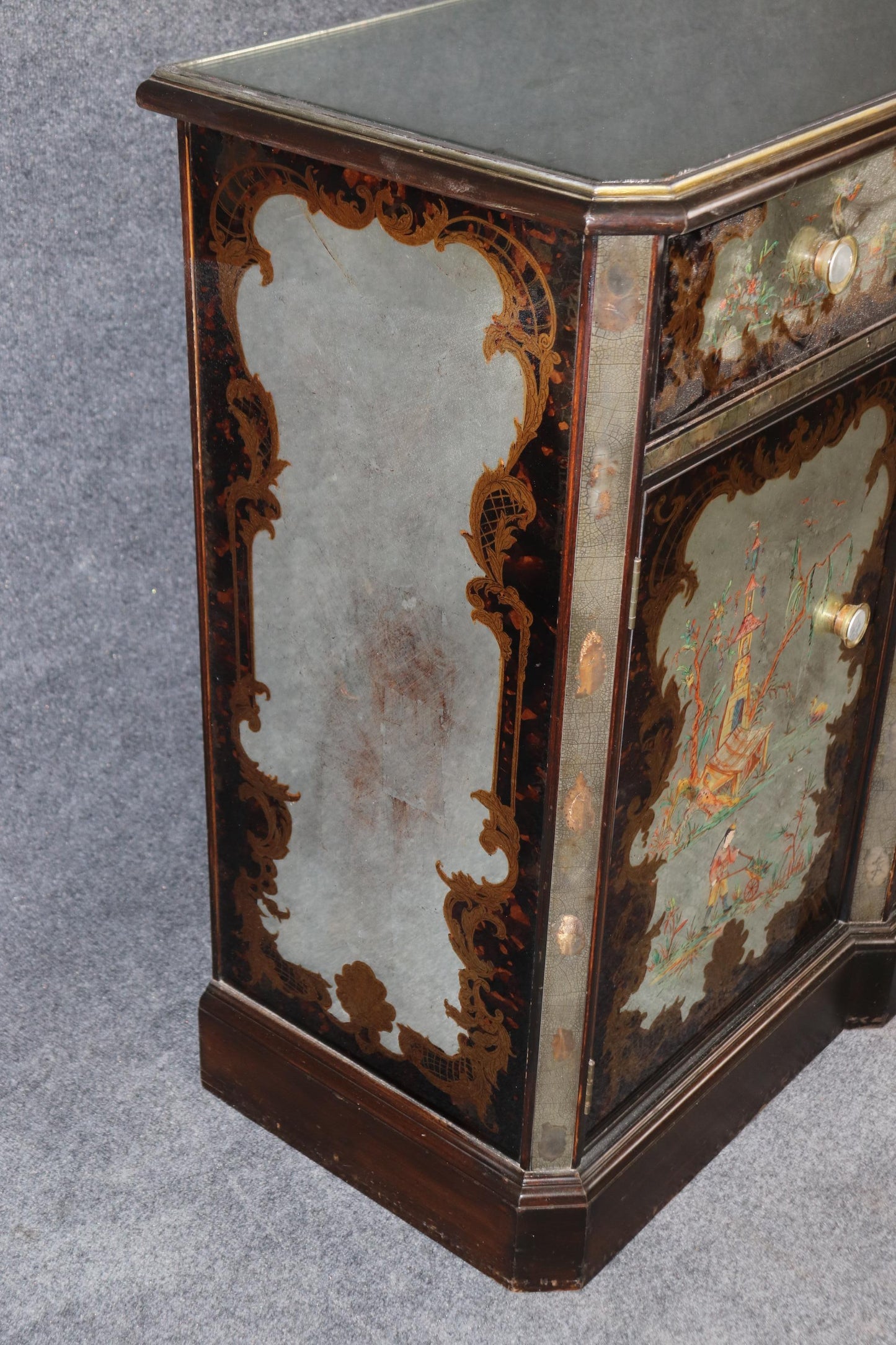 Superb Italian Silver Leaf Chinoiserie Painted Eglomise Sideboard Buffet