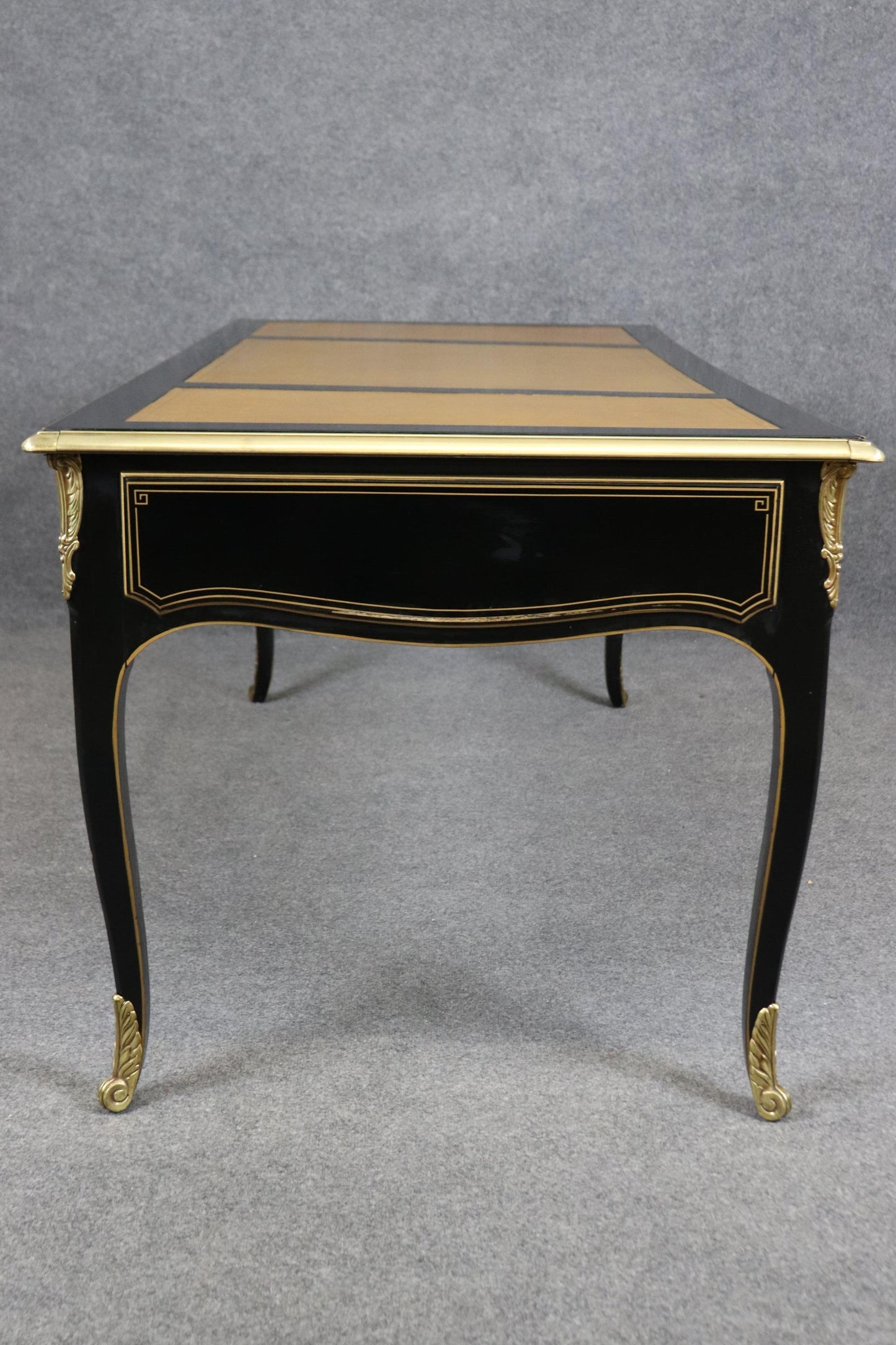 Fine American-Made Leather Top Brass Ormolu Louis XV Style Bureau Plat Desk