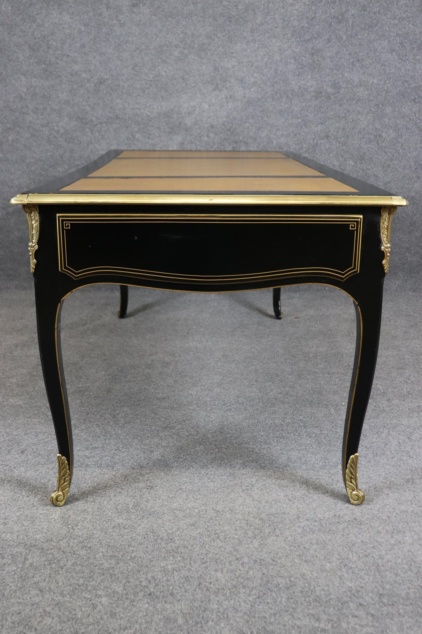 Fine American-Made Leather Top Brass Ormolu Louis XV Style Bureau Plat Desk