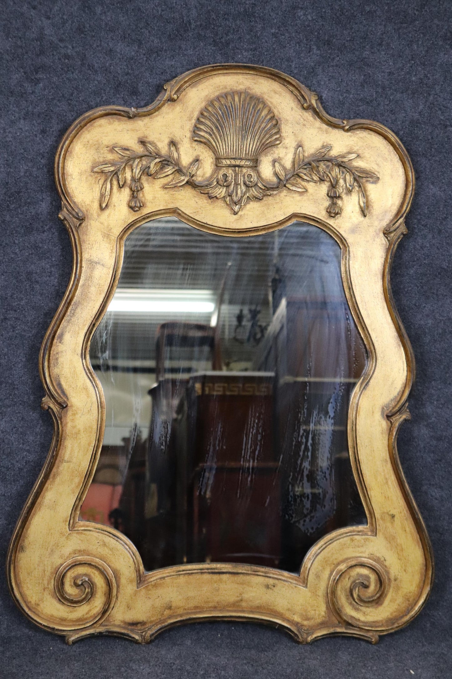 Superb Distress Gilded Gold Leaf Georgian Carved Acanthus Leaf and Shell Mirror