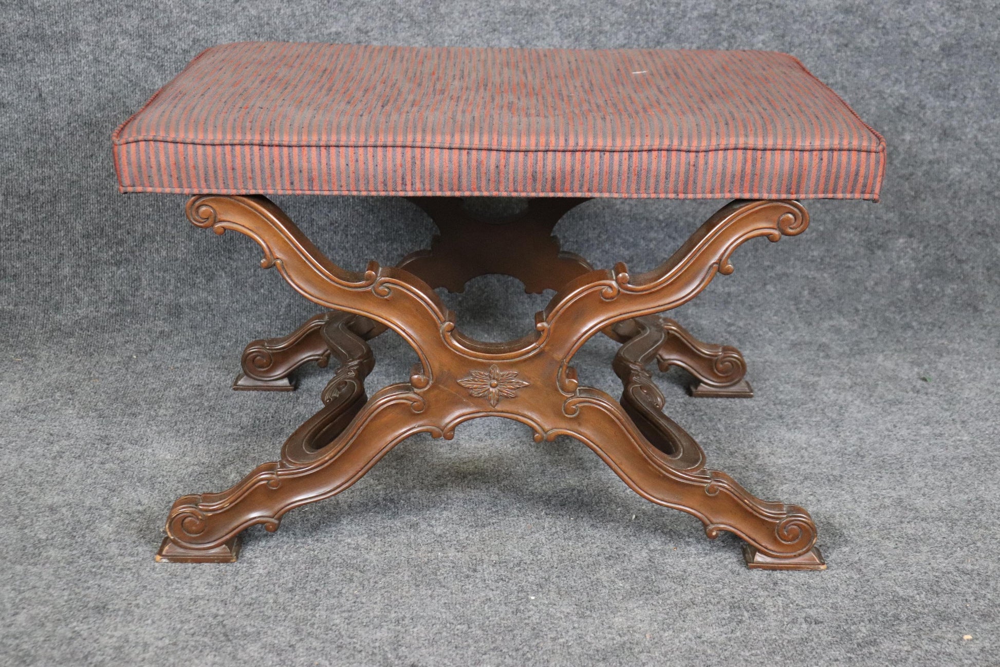 Fine Quality Baker Furniture Carved French Regency X Form Carved Walnut Bench