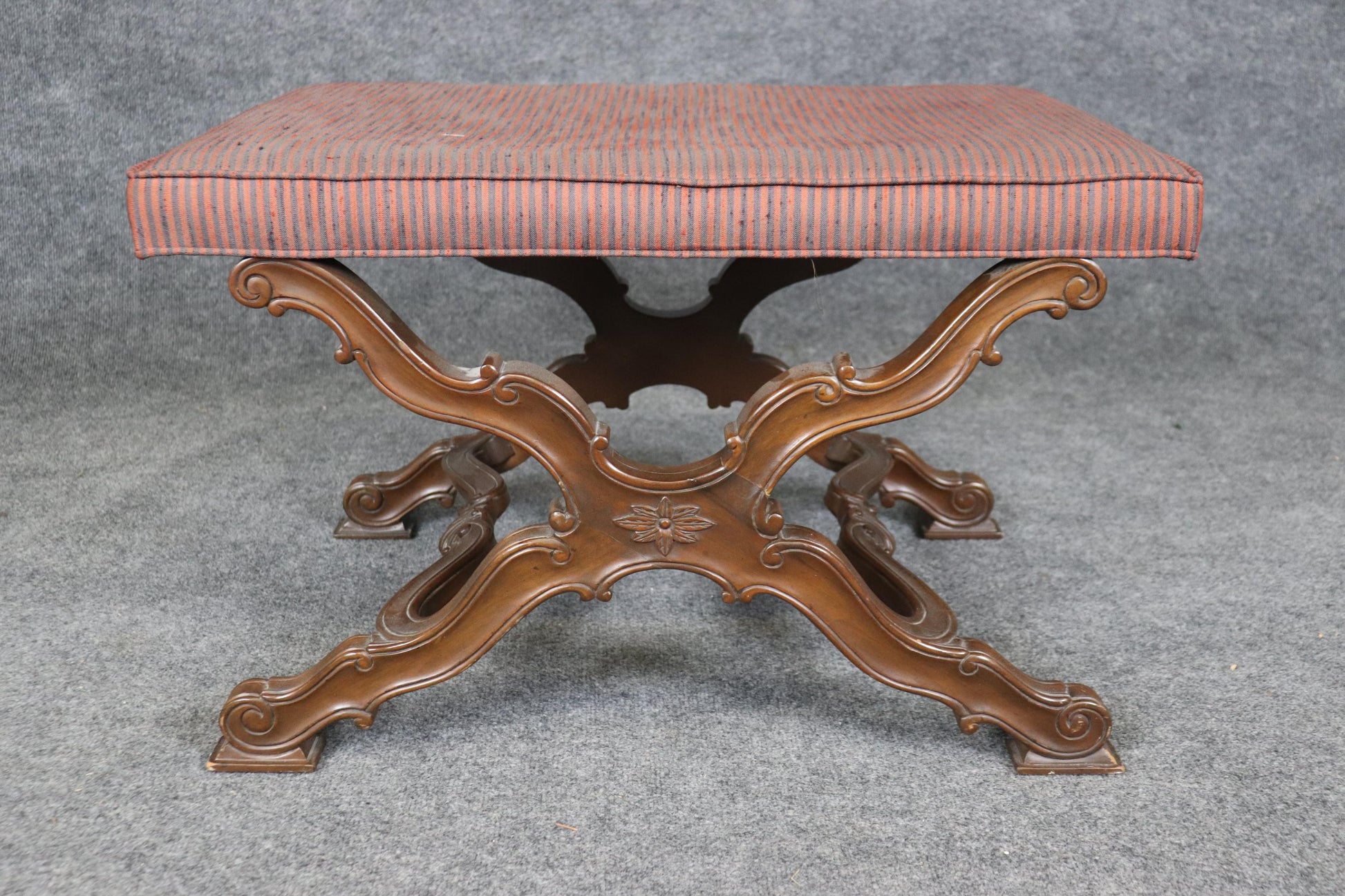 Fine Quality Baker Furniture Carved French Regency X Form Carved Walnut Bench