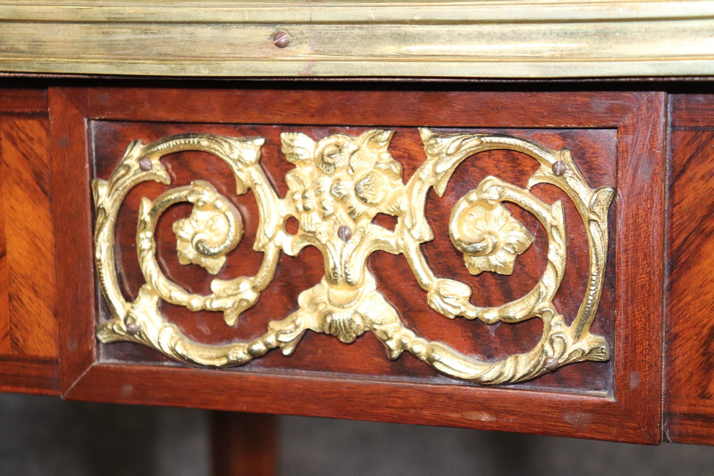 French Louis XVI Directoire Inlaid Satinwood Marquetry and Bronze End Table