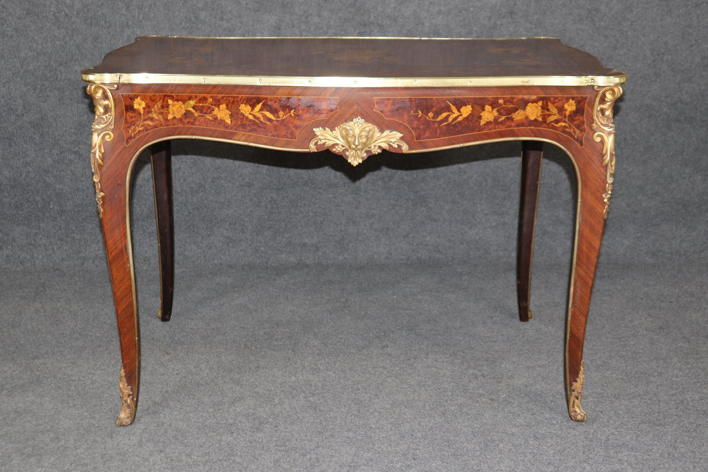 Fine Quality French Inlaid Walnut Rosewood Louis XV Bronze Mounted Center Table