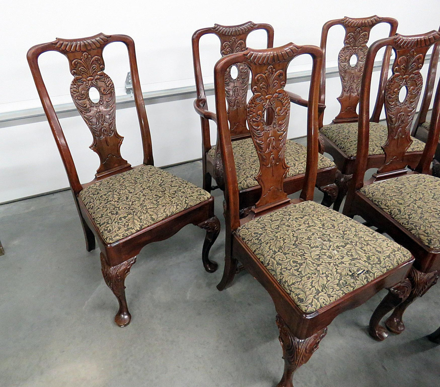 Set of 8 Henredon Georgian Style Dining Chairs