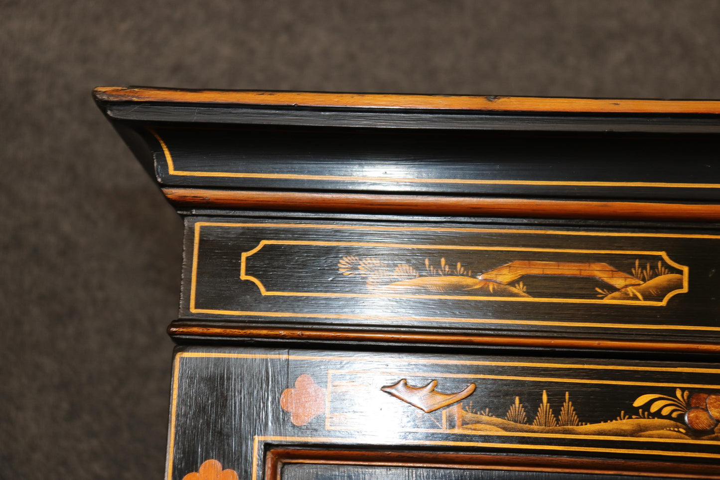 Fine early 1800s Era English Georgian Chinoiserie Paint Decorated Secretary Desk