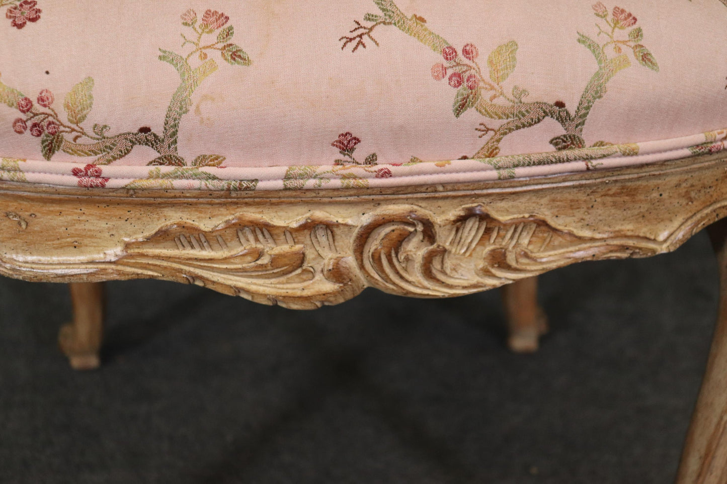 Fantastic Set of 8 French Louis XV Auffray Paint Decorated Carved Dining Chairs