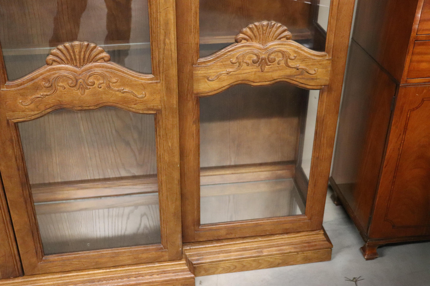 Large Solid Oak French Louis XV Style Breakfront Bookcase Vitrine, circa 1980