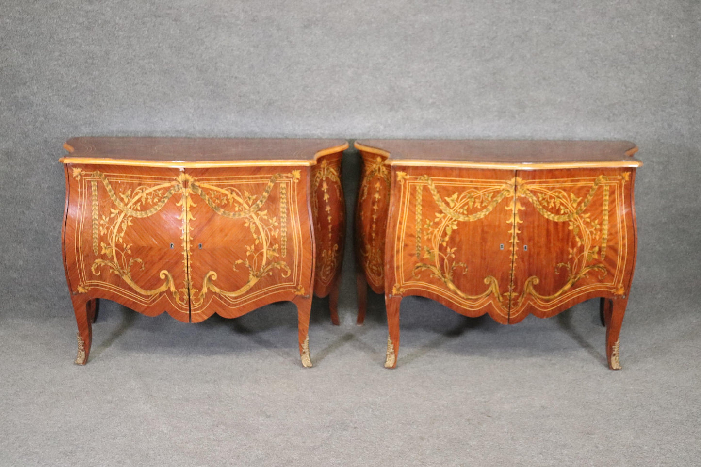 Pair Large Scale Italian Maggiolini Inlaid Bombe Louis XV Commodes