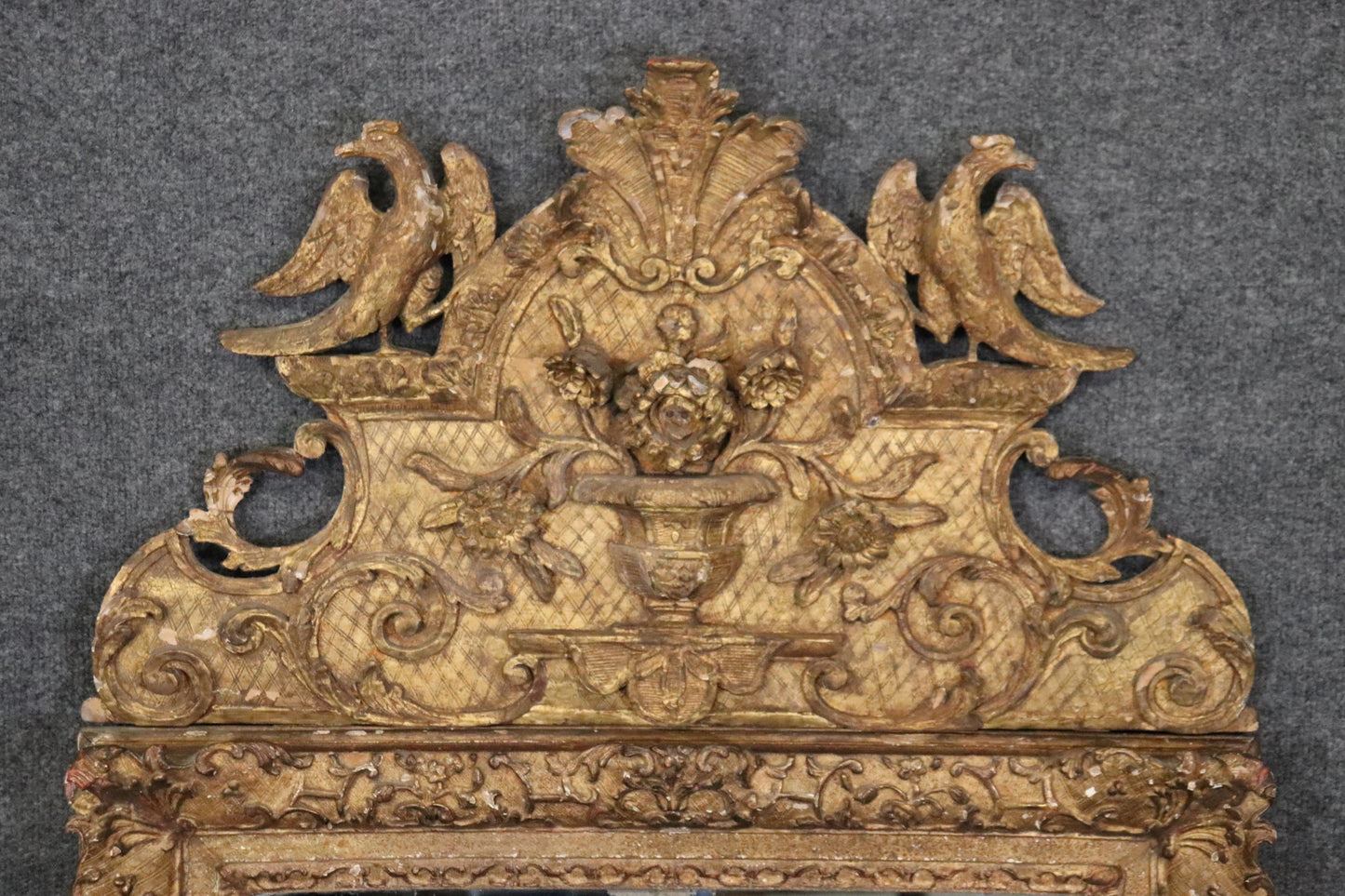 Very Rare early 18th Century Period French Louis XIV Giltwood Mirror with Birds