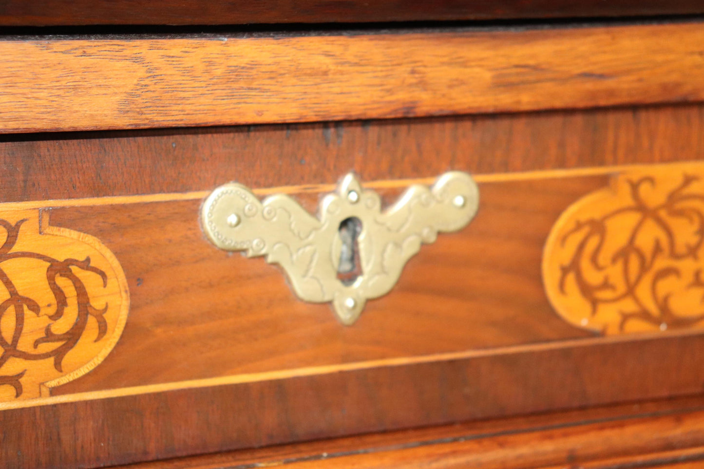 Seaweed Inlaid Walnut Mirrored Tombstone Georgian Secretary Desk Bookcase Top