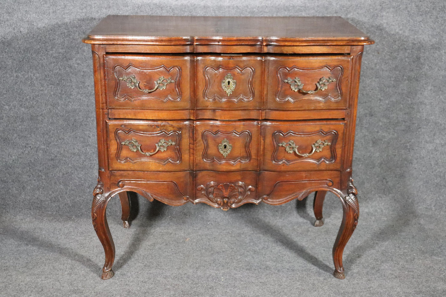 Fine Quality Handmade Carved Walnut French Louis XV Commode, circa 1920