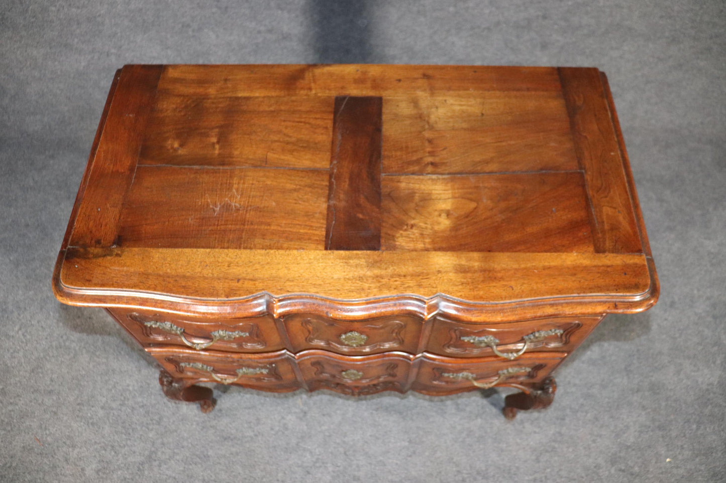 Fine Quality Handmade Carved Walnut French Louis XV Commode, circa 1920