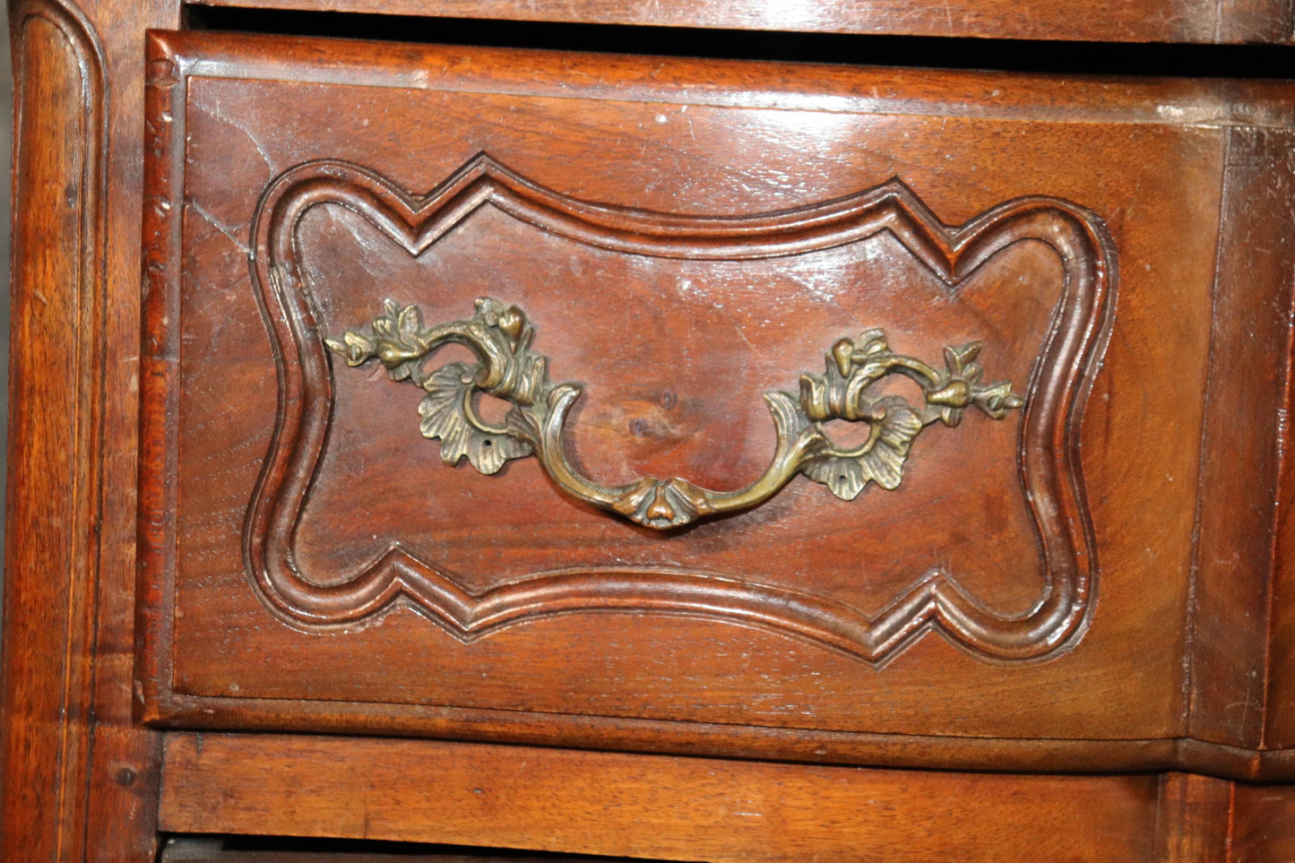 Fine Quality Handmade Carved Walnut French Louis XV Commode, circa 1920