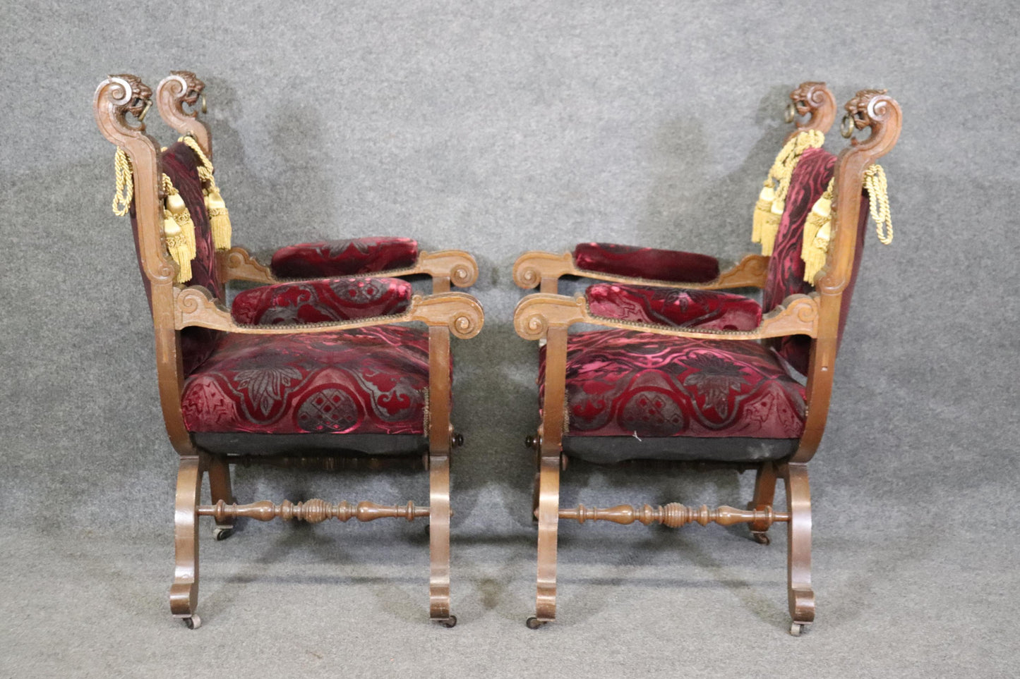 Fine Pair Carved Walnut Italian Made Lion Head Savonarolla Chairs