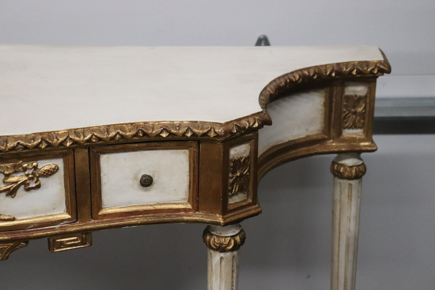 Antique White Painted and Gilded Florentine Italian Console Table, circa 1940s